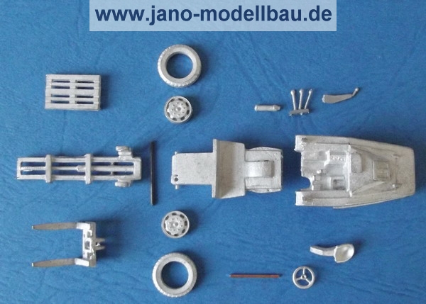 Bausatz Gabelstapler RS 09 in H0